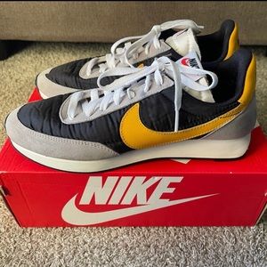 Men’s Nike Tailwind 79